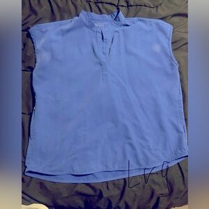 Scrub top